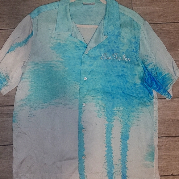 Blue Sky Inn Casual Button Down Shirt in Blue - Picture 1 of 6